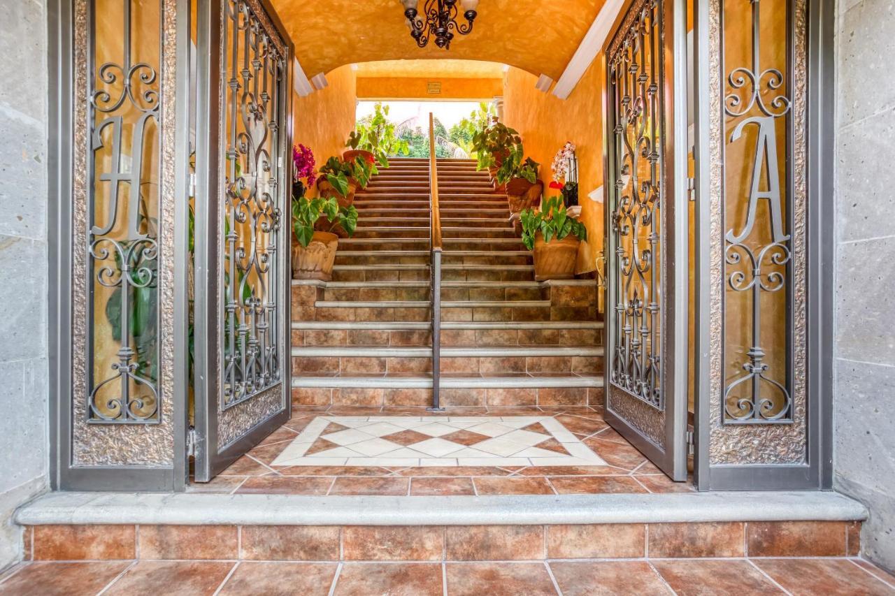 Hotel Casa Anturio à Cuernavaca Extérieur photo